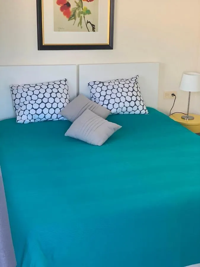 Apartamento Ático Romano Estepona España